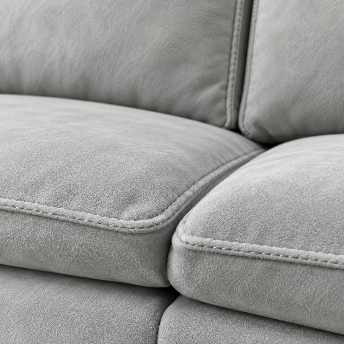 Canapé Mija 2 places en velours gris clair, détail du tissu