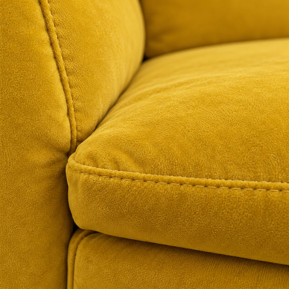 Canapé Mija 3 places en velours jaune moutarde, détail du tissu